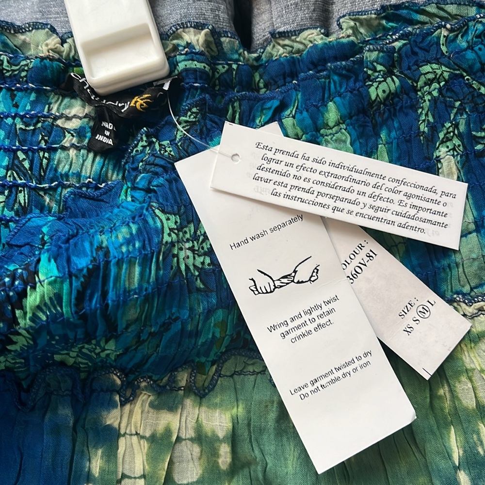 Chaudry made in India stretch skirt. Medium - Picture 3 of 3